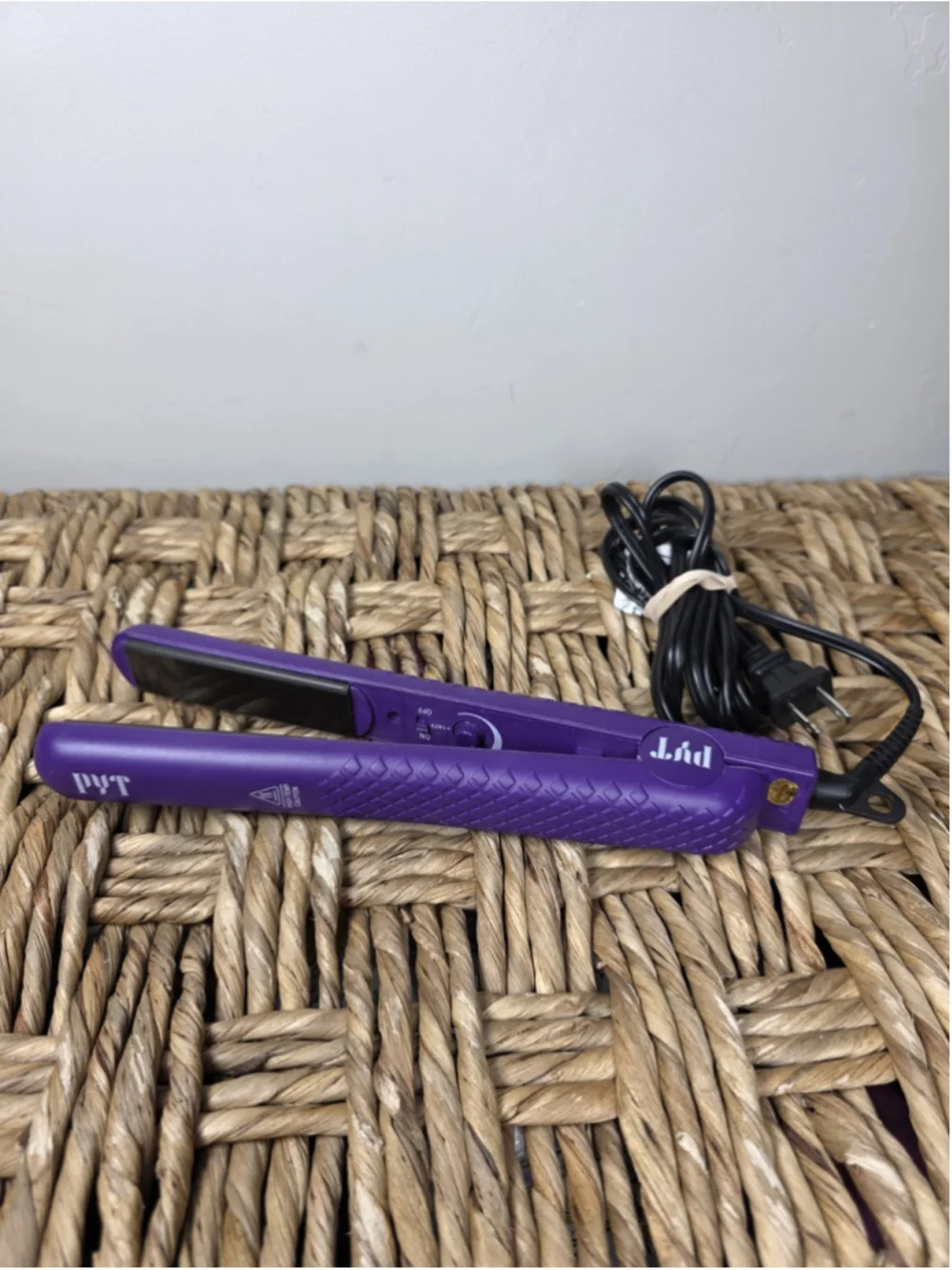 Pyt ceramic styling